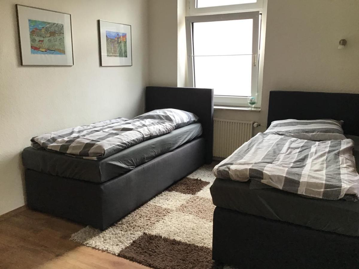 אסן Apartment Bis Zu 8 Einzelbetten Stellplatz Wifi מראה חיצוני תמונה